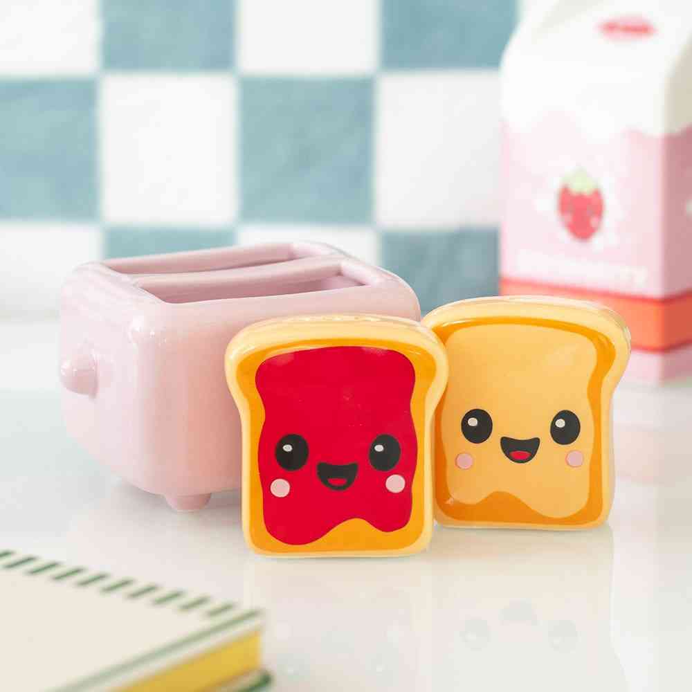 Something Different - Kawaii Toast Salt and Pepper set - Multicolours